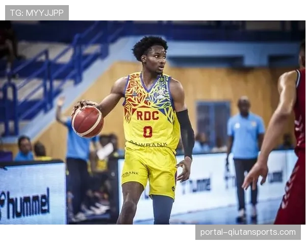 勇士队新训练基地“效能中心”落成，内置全球首个全息影像投篮干扰训练系统